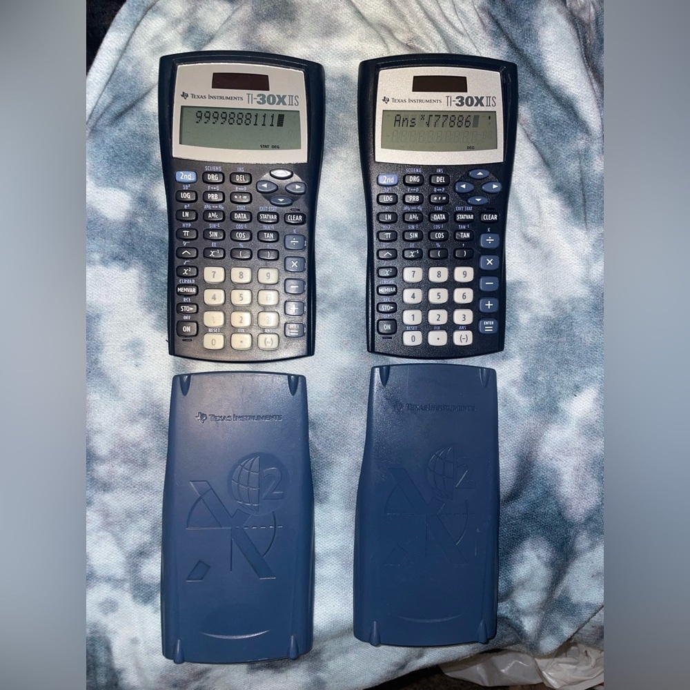 Texas Instruments TI-30XIIS Scientific Calculator, Black with Blue Accents